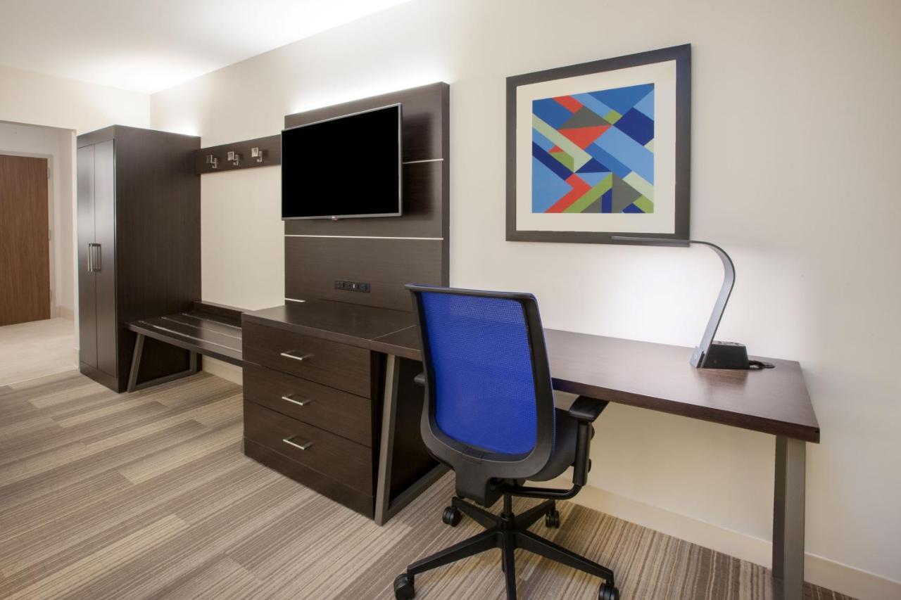 Holiday Inn Express - Blair By Ihg Exterior photo