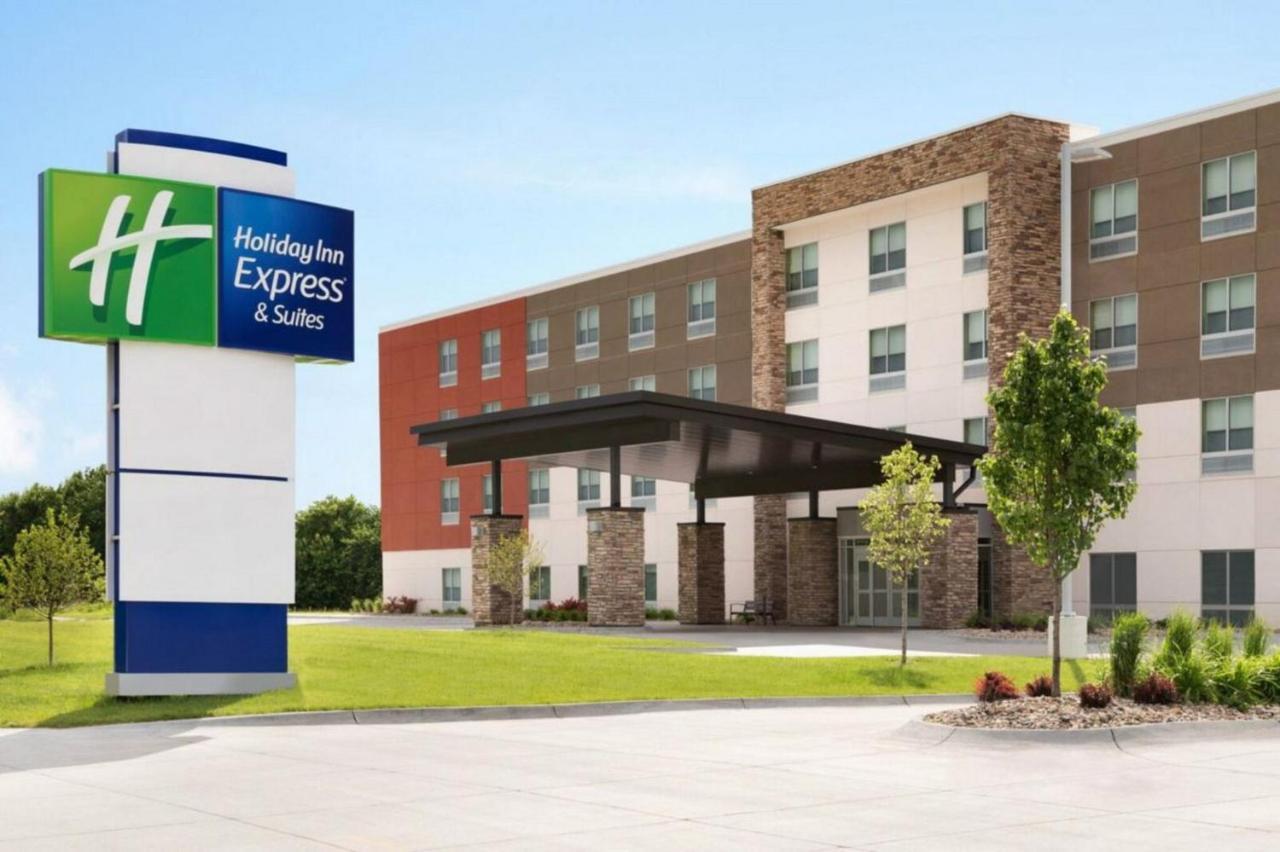 Holiday Inn Express - Blair By Ihg Exterior photo